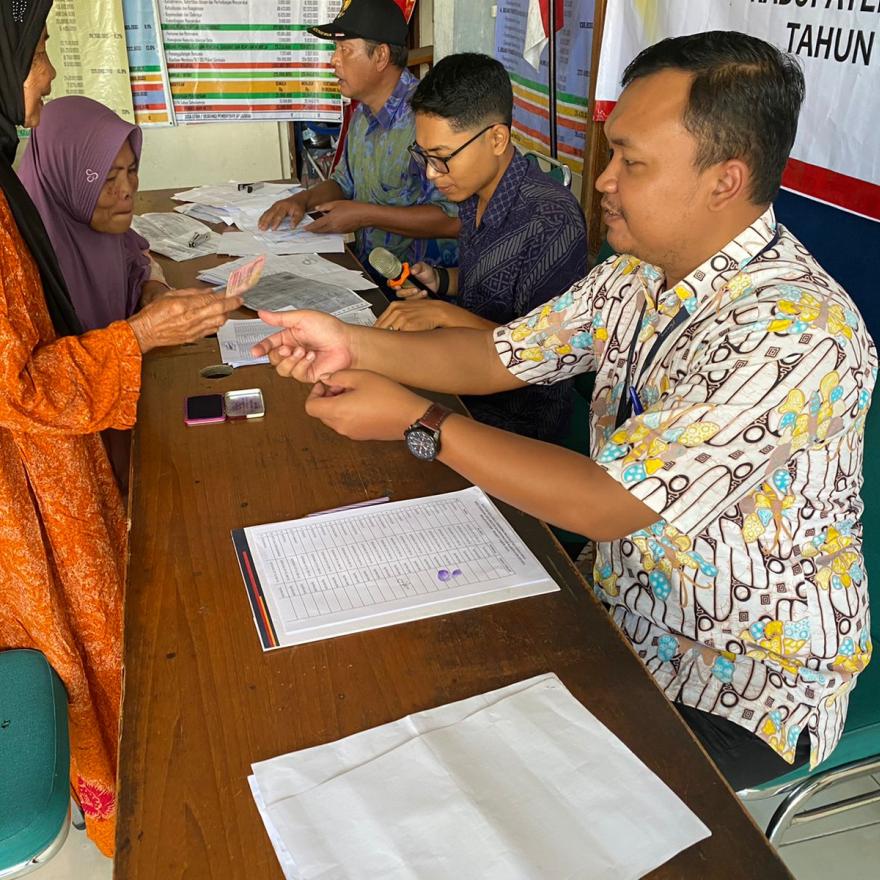 PENYALURAN BLT DD BULAN KE-SATU TAHUN 2024